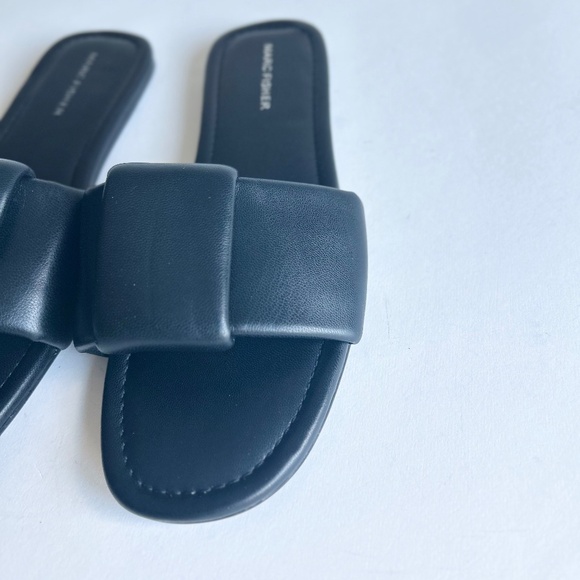 New Marc Fisher Black Man Made Leather Rubber Outsole Flip Flops size 9 - Picture 6 of 11